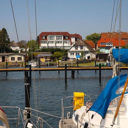 Ferienhaus Suedblick Am Yachthafen Breege Bagian luar foto