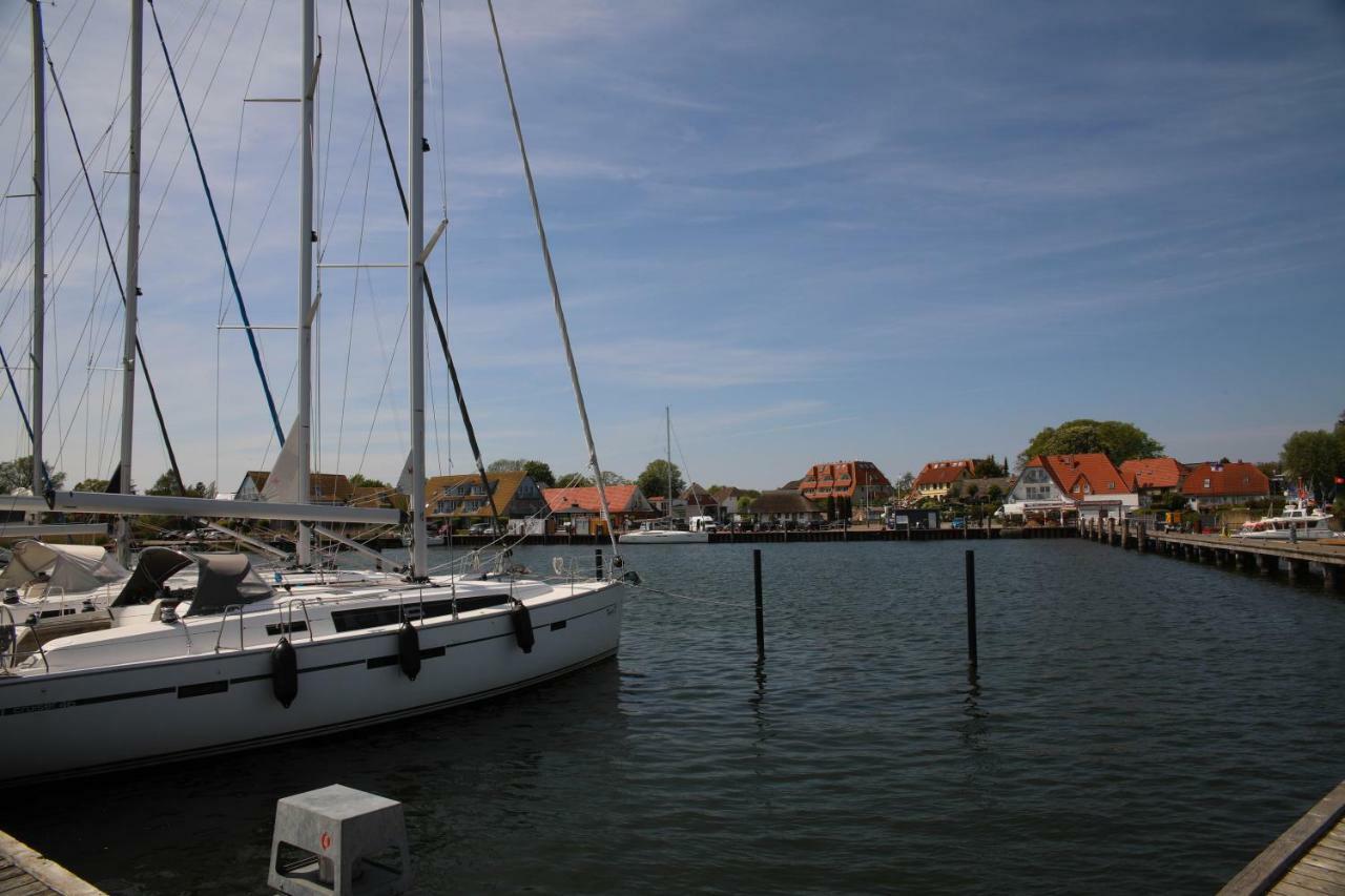Ferienhaus Suedblick Am Yachthafen Breege Bagian luar foto